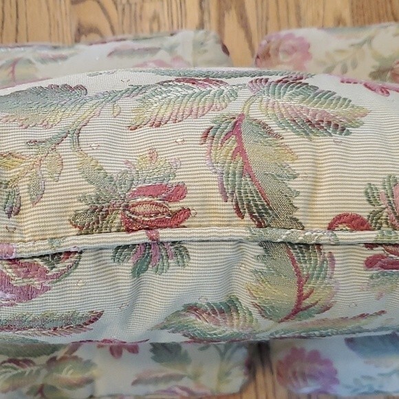 THREE FLORAL PILLOWS  WITH PIPING YELLOW PINK GREEN - Picture 3 of 3